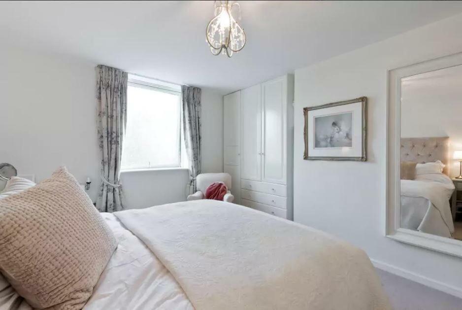 Wyatt Court Apartment Лондон Екстериор снимка