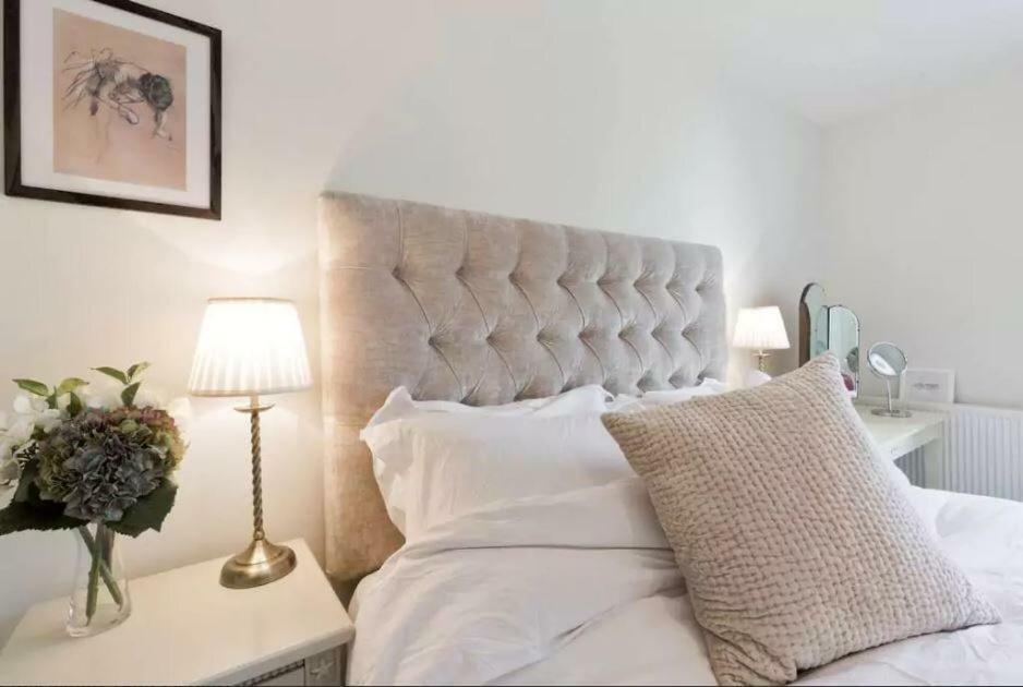 Wyatt Court Apartment Лондон Екстериор снимка