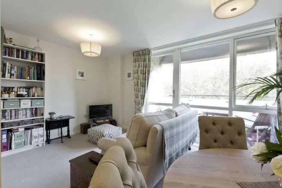 Wyatt Court Apartment Лондон Екстериор снимка