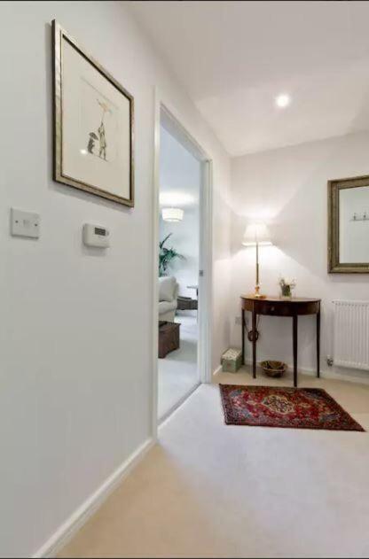 Wyatt Court Apartment Лондон Екстериор снимка