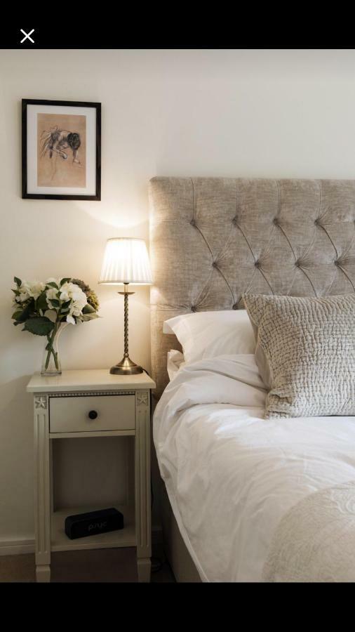Wyatt Court Apartment Лондон Екстериор снимка